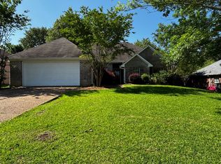 410 Abbey Woods, Brandon, MS 39047