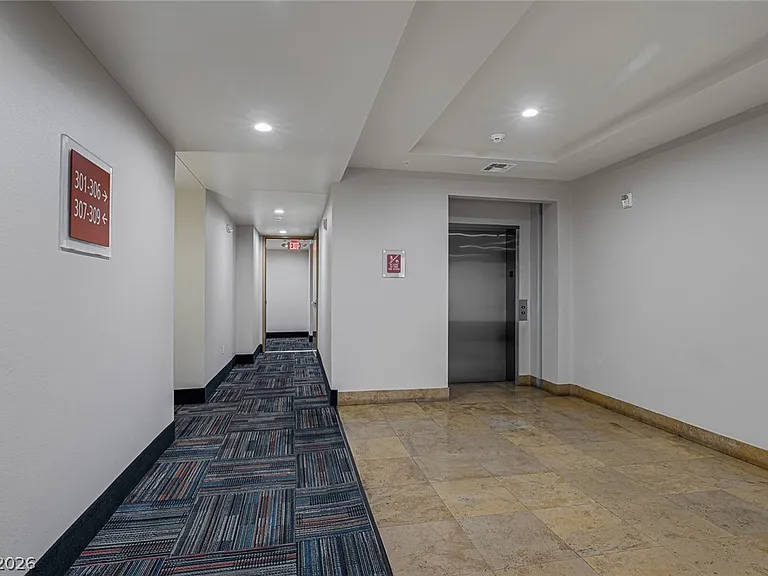 51 E Agate Ave #304 — Photo 15