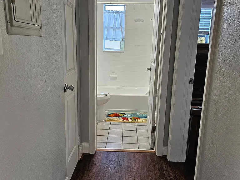 115 145th Ave E #7 — Photo 3