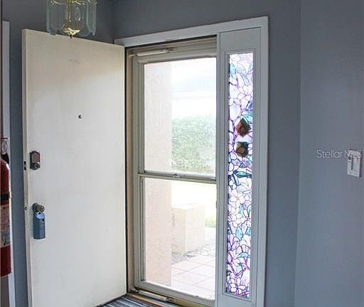 4th image of 1609 Bobolink Ln