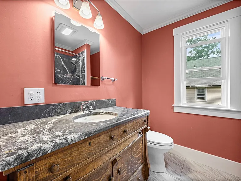 185 Columbia Ave — Photo 19
