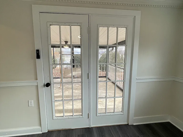Master Bedroom door to screened in porch