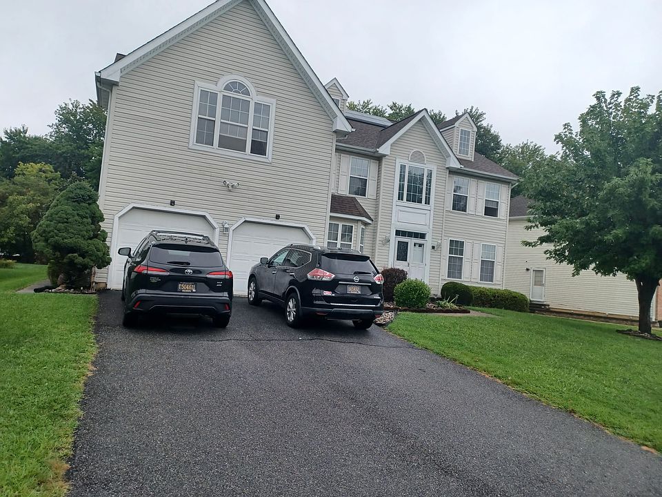 1st image of 9 Penny Ln