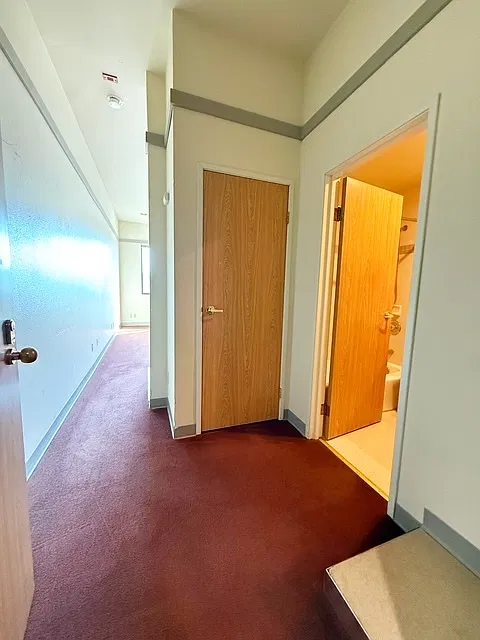 Poplars Apartments — Photo 4