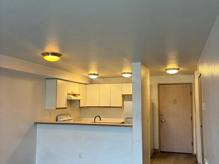 City View Apartments in West Seattle — Photo 40