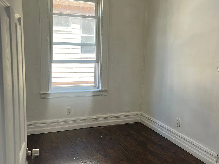 279-281 Renner Ave #2 — Photo 6