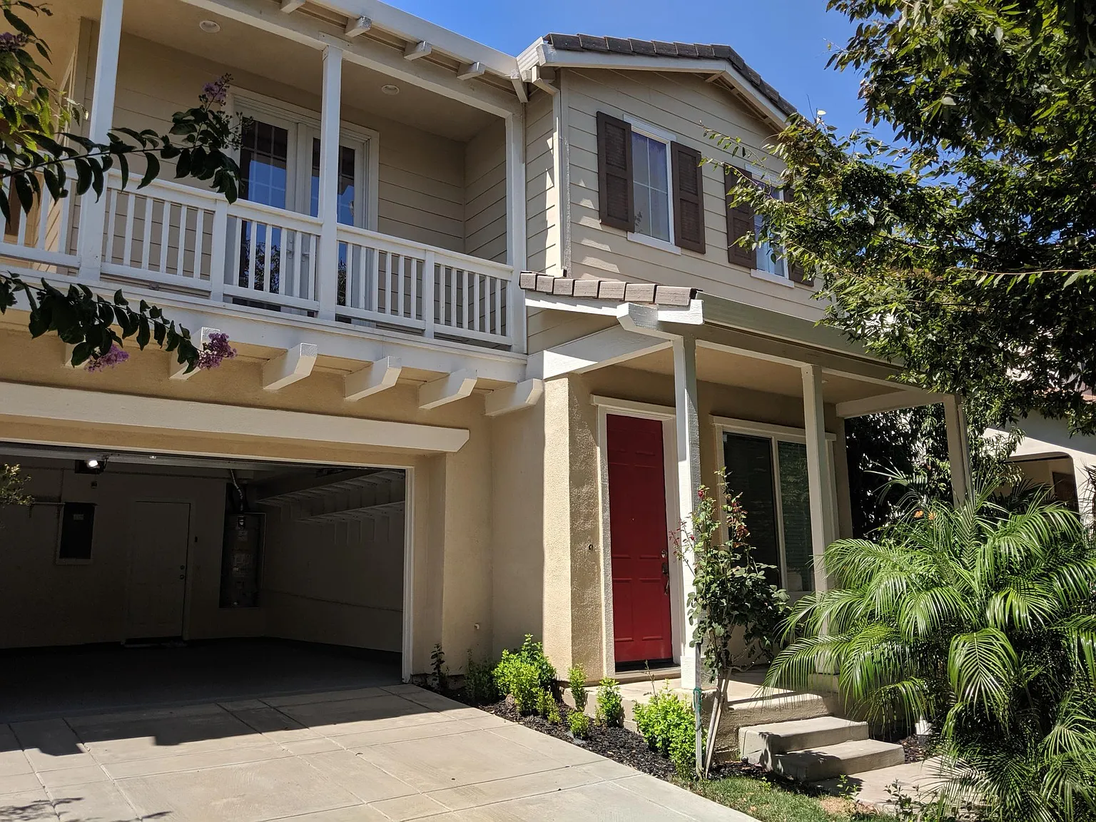 399 Steven St photo 1
