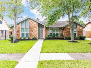10210 Sagemill Dr, Houston, TX 77089