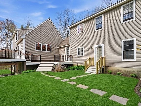 2nd image of 18 Fairview Dr