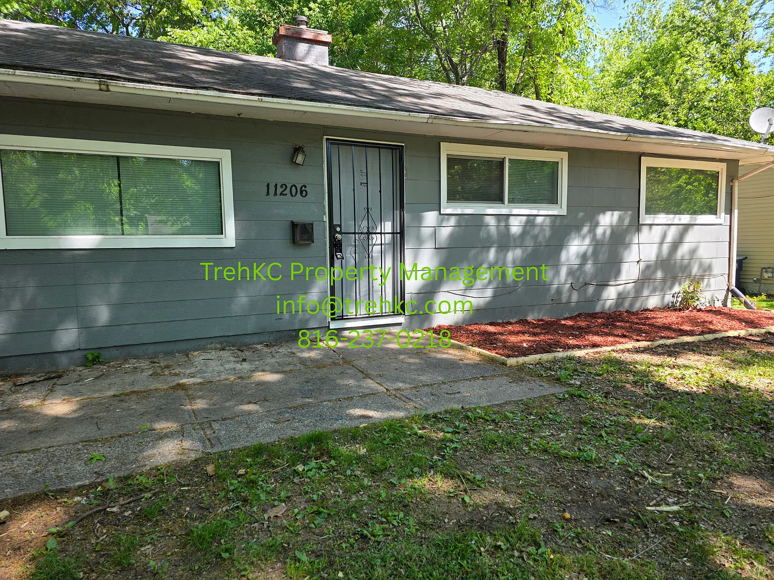 11206 Corrington Avenue - 1 — Photo 3