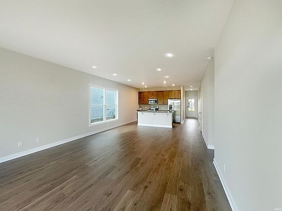 2nd image of 4657 Chelmsford Dr