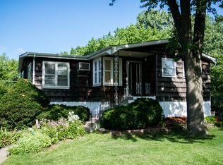 9956 Moody Ave, Oak Lawn, IL 60453