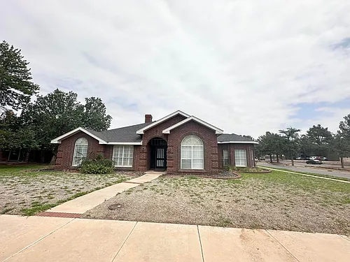 1800 Dukes Dr Photo 1