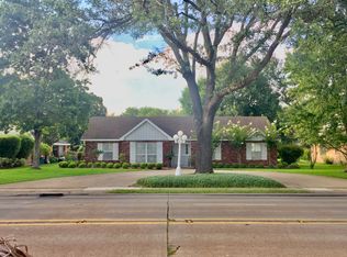 2123 E Prien Lake Rd, Lake Charles, LA 70601