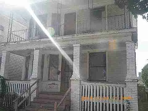 19412 Gilchrist St photo 1