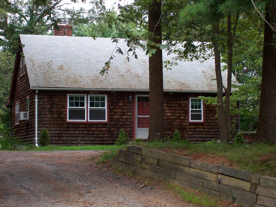 222 Plymouth St, Middleboro, MA 02346 Zillow