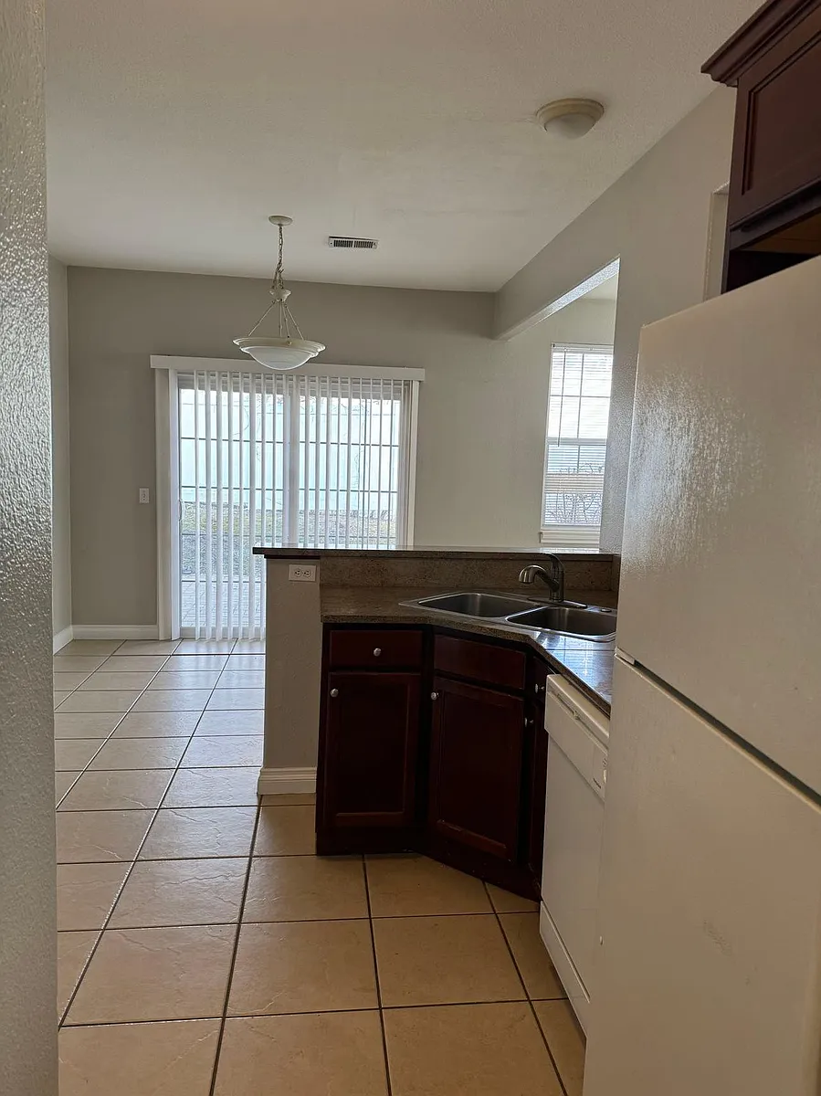Building Photo - 2834 Floex Dr