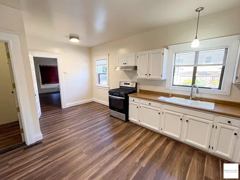 1110 Lincoln Ave — Photo 14