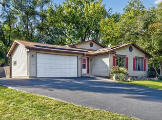 2501 S Birchwood Ave, McHenry, IL 60051