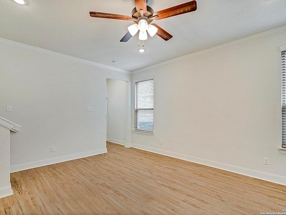 4th image of 10322 Candlewood