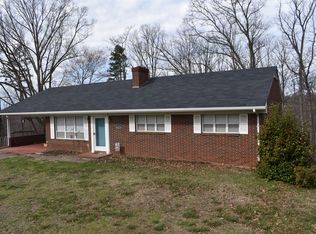 1014 Chalmers St, Martinsville, VA 24112