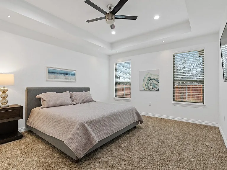 401 SW 14th St — Photo 10