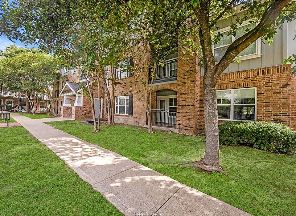 1st image of 1725 Harvey Mitchell Pkwy S APT 2212