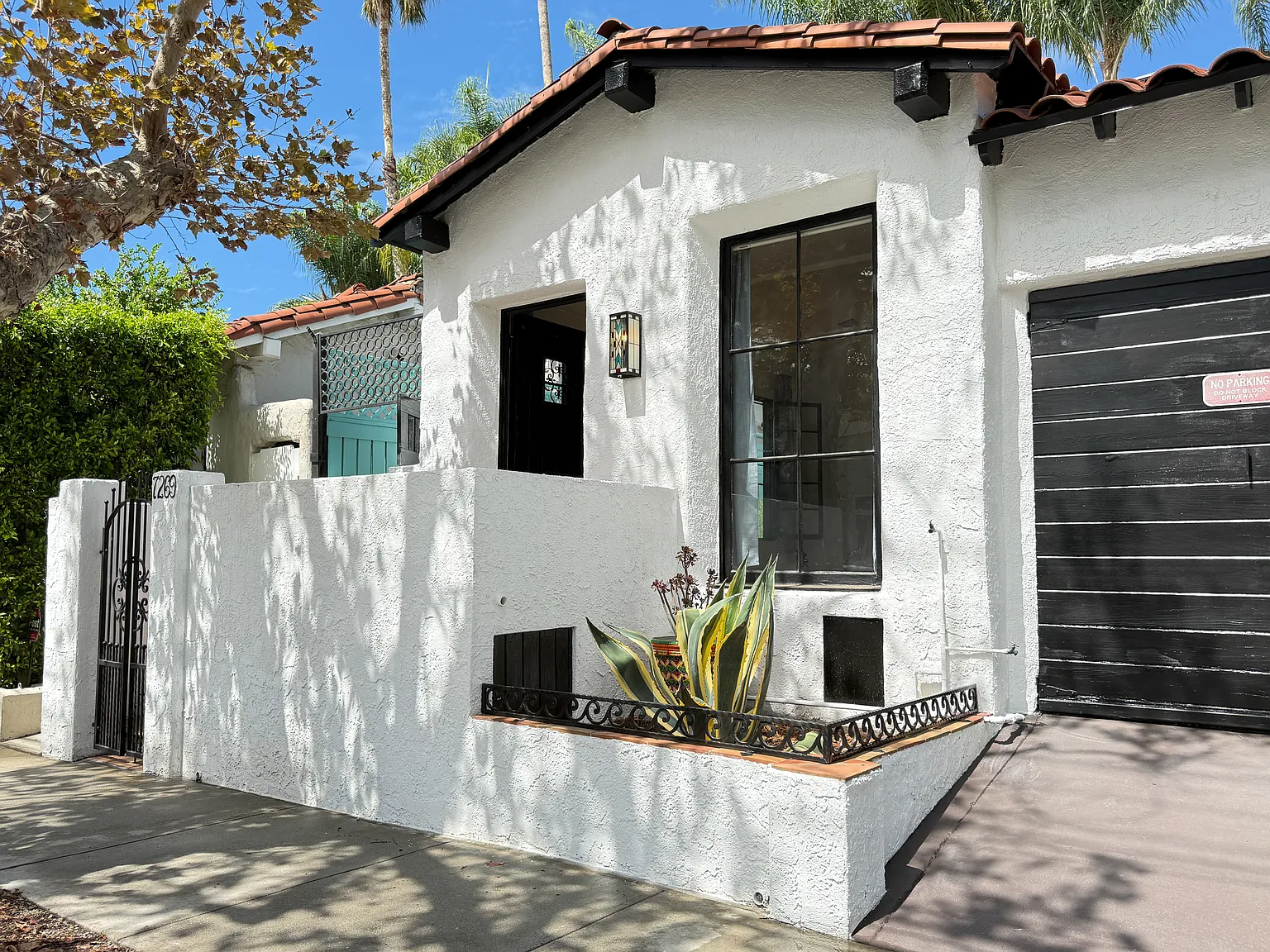 2 bed, 1.5 bath, 1028 sqft, $5,000 — Photo 4