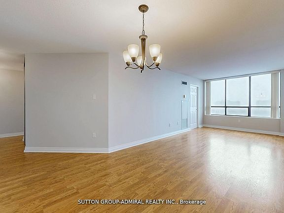 5th image of 7601 Bathurst St #1107