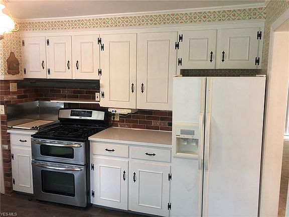 4th image of 2037 17th St