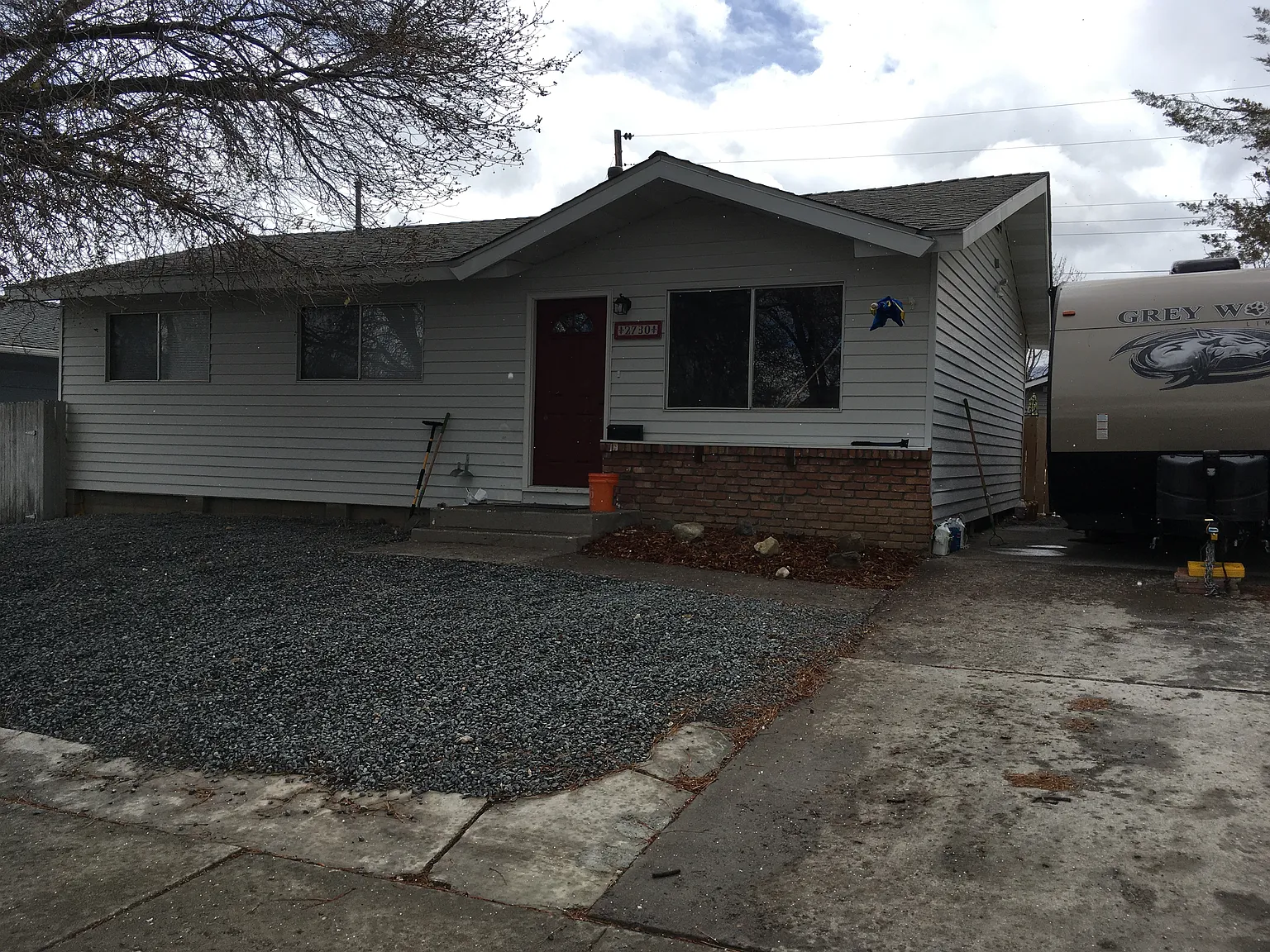 2730 Van Buren Dr photo 1