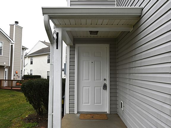 3rd image of 9251 Eden Woods Ct