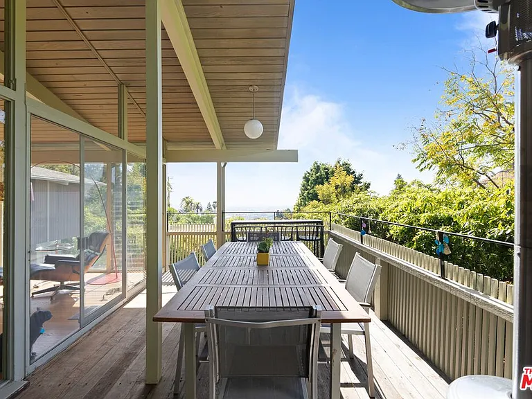 1513 Forest Knoll Dr — Photo 17