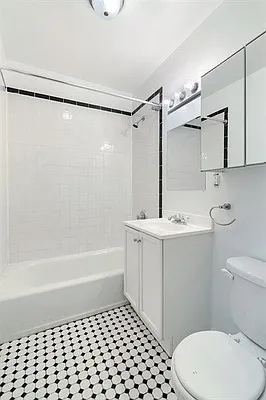 Rented by Compass | media 19