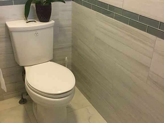 1/2 bath