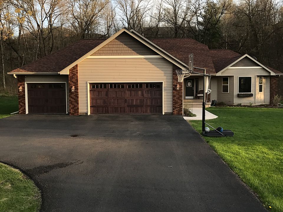 2nd image of 2358 106th St