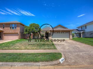 8533 Brushy Creek Trl, Fort Worth, TX 76118