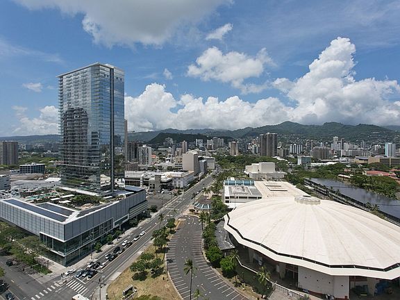 3rd image of 909 Kapiolani Blvd APT 2407