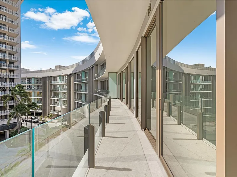 5 Grove Isle Dr #L502 — Photo 41