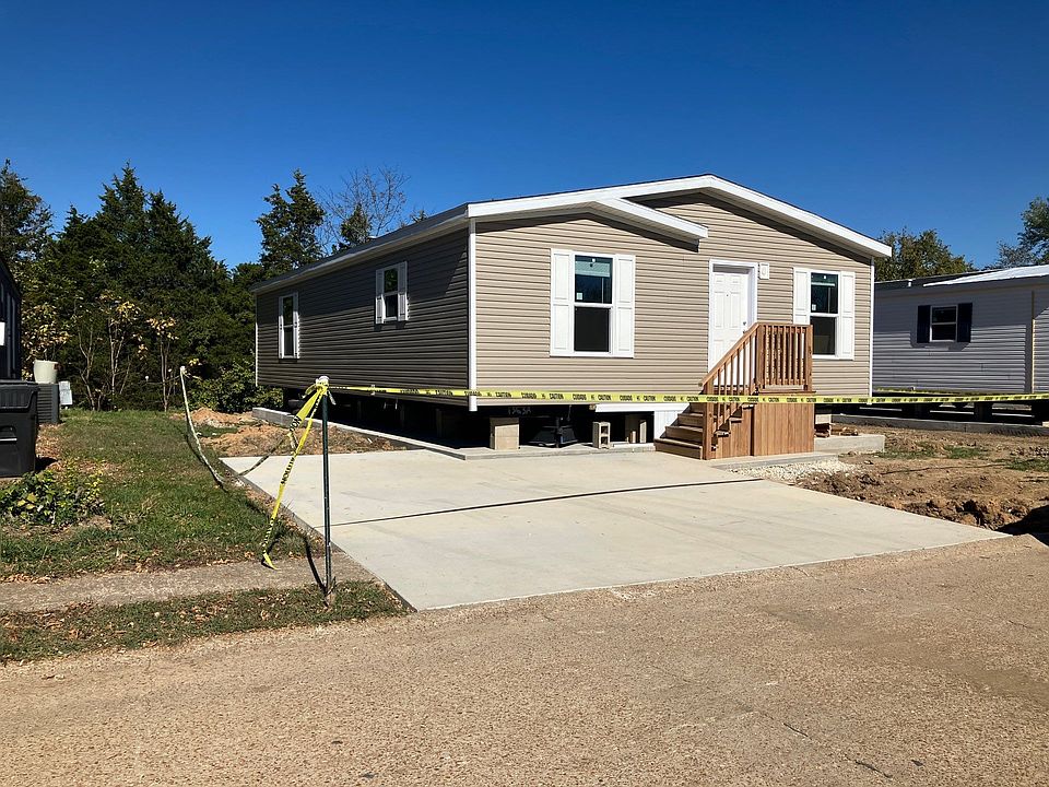 2nd image of 3385 Marigold Ln