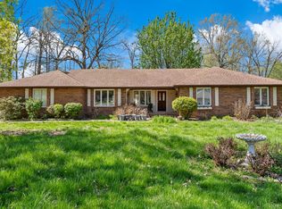1180 Vineyard Dr, Nixa, MO 65714