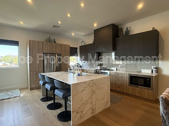 2nd image of 3150 E Glenrosa Ave Unit 7