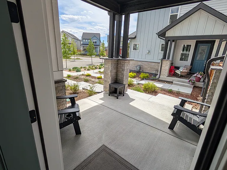 6356 N Emporia Ct — Photo 3