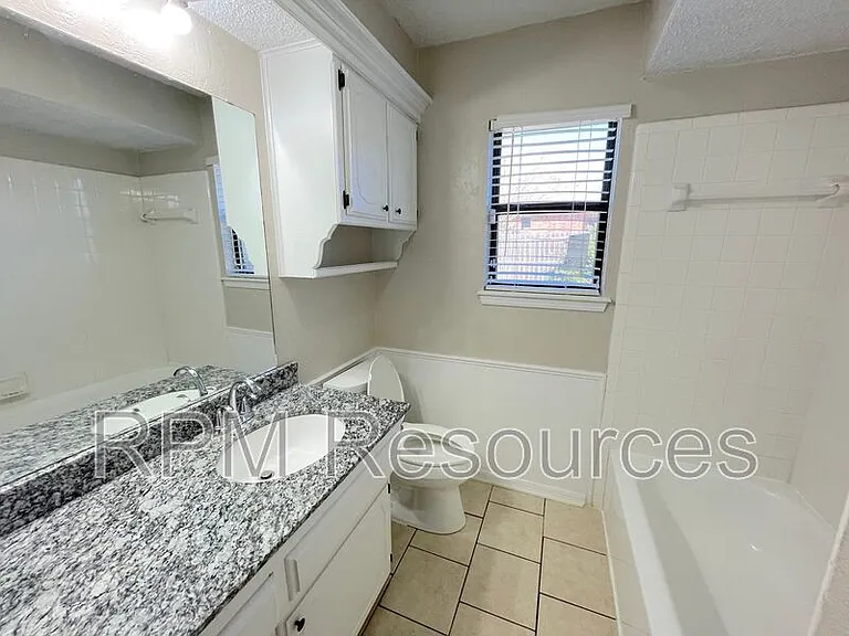 12401 SW 4th St — Photo 9