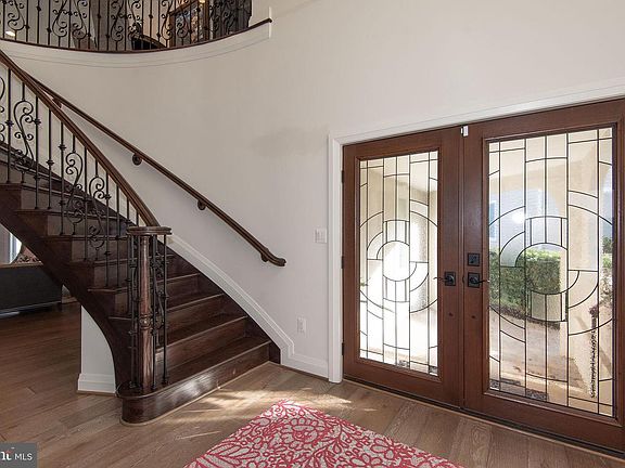 3rd image of 1502 Columbia Cove Ct