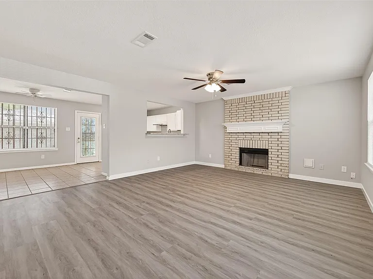 8617 Mapletwist St — Photo 8