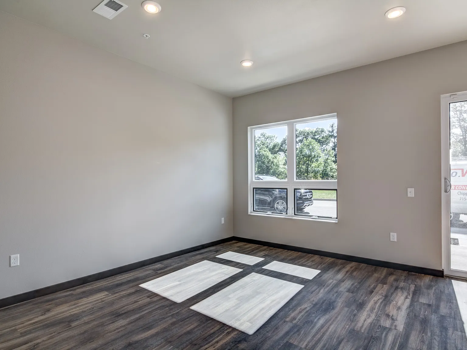 River Ridge Townhomes — Photo 2