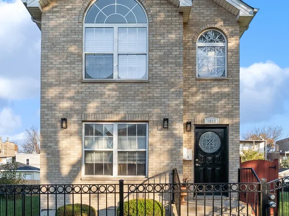 3838 W Grenshaw St, Chicago, IL 60624