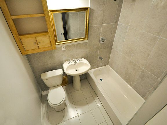 4th image of 2002 Bergen St APT 3