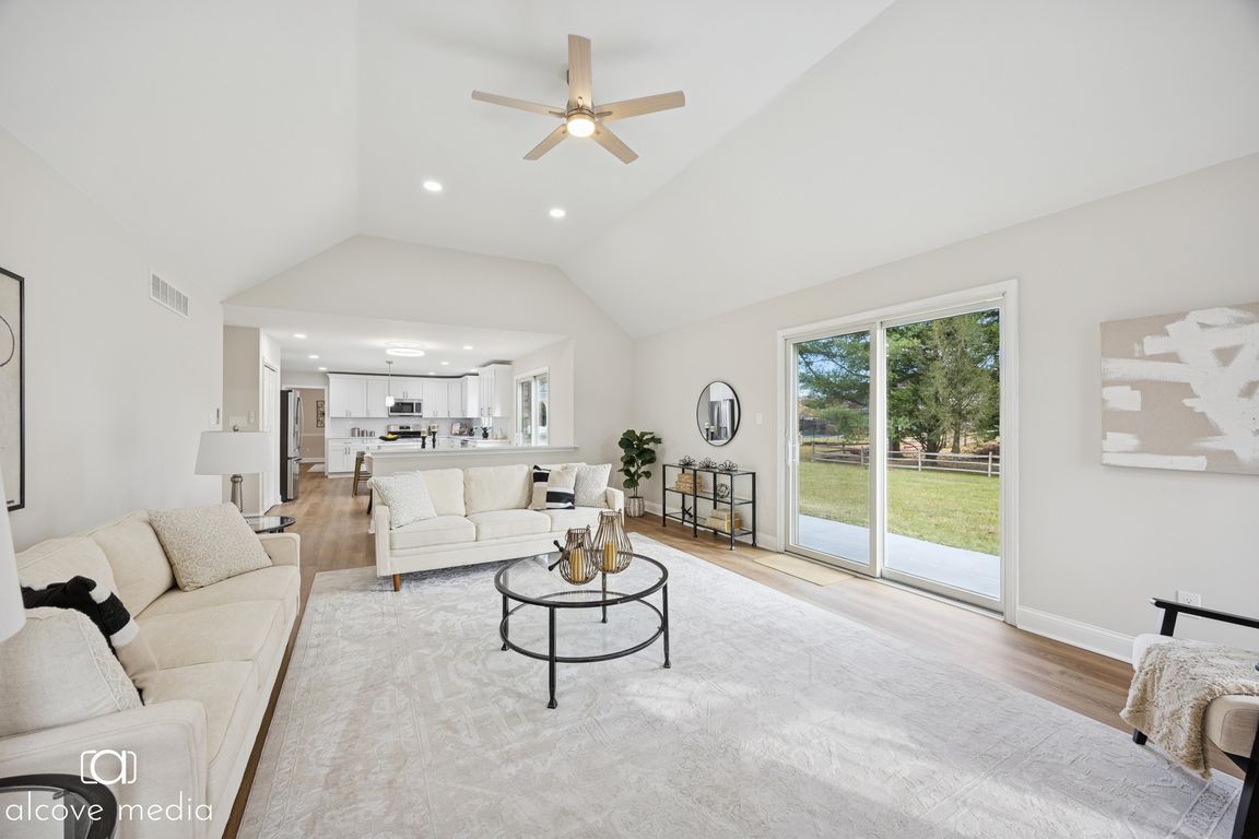 next background image